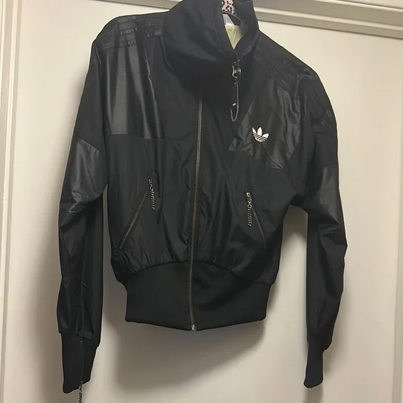 Adidas Black Bomber Jacket with Ribbed Cuffs - Picture 2 of 8